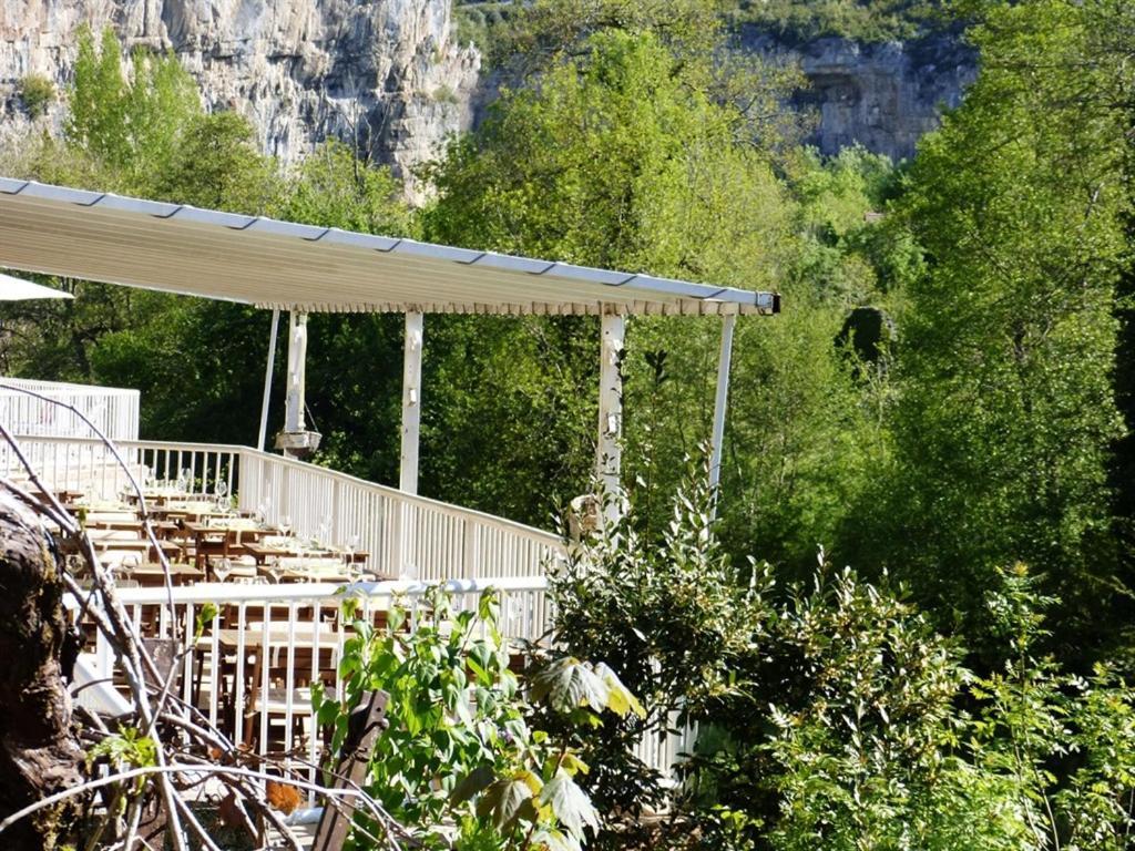 Hotel Restaurant Des Grottes Du Pech Merle Cabrerets エクステリア 写真